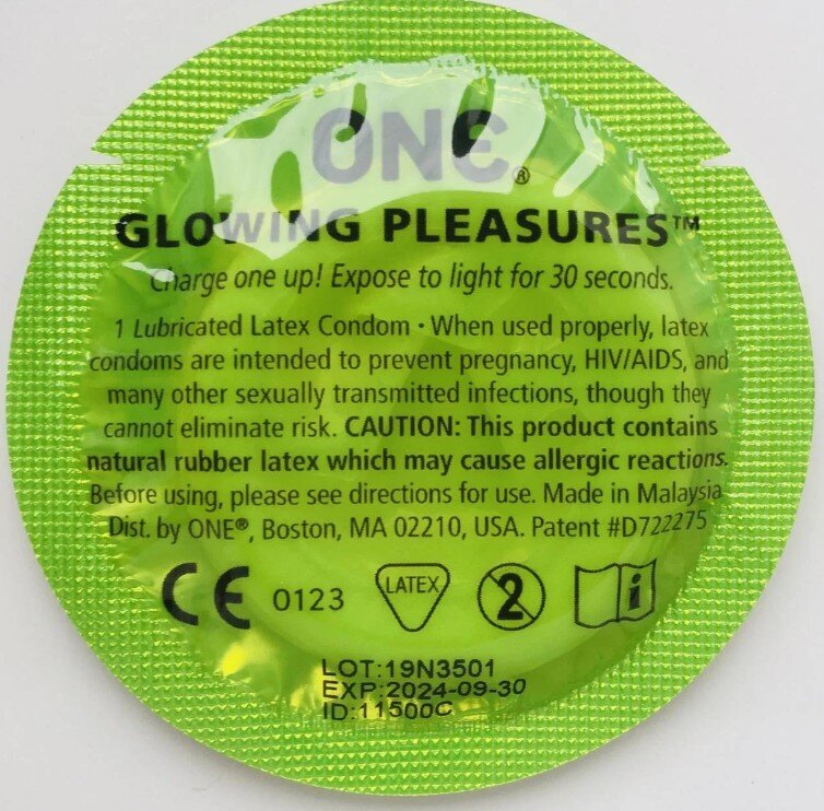 Светящийся презерватив One Glowing Pleasures, 1 шт - Фото №2